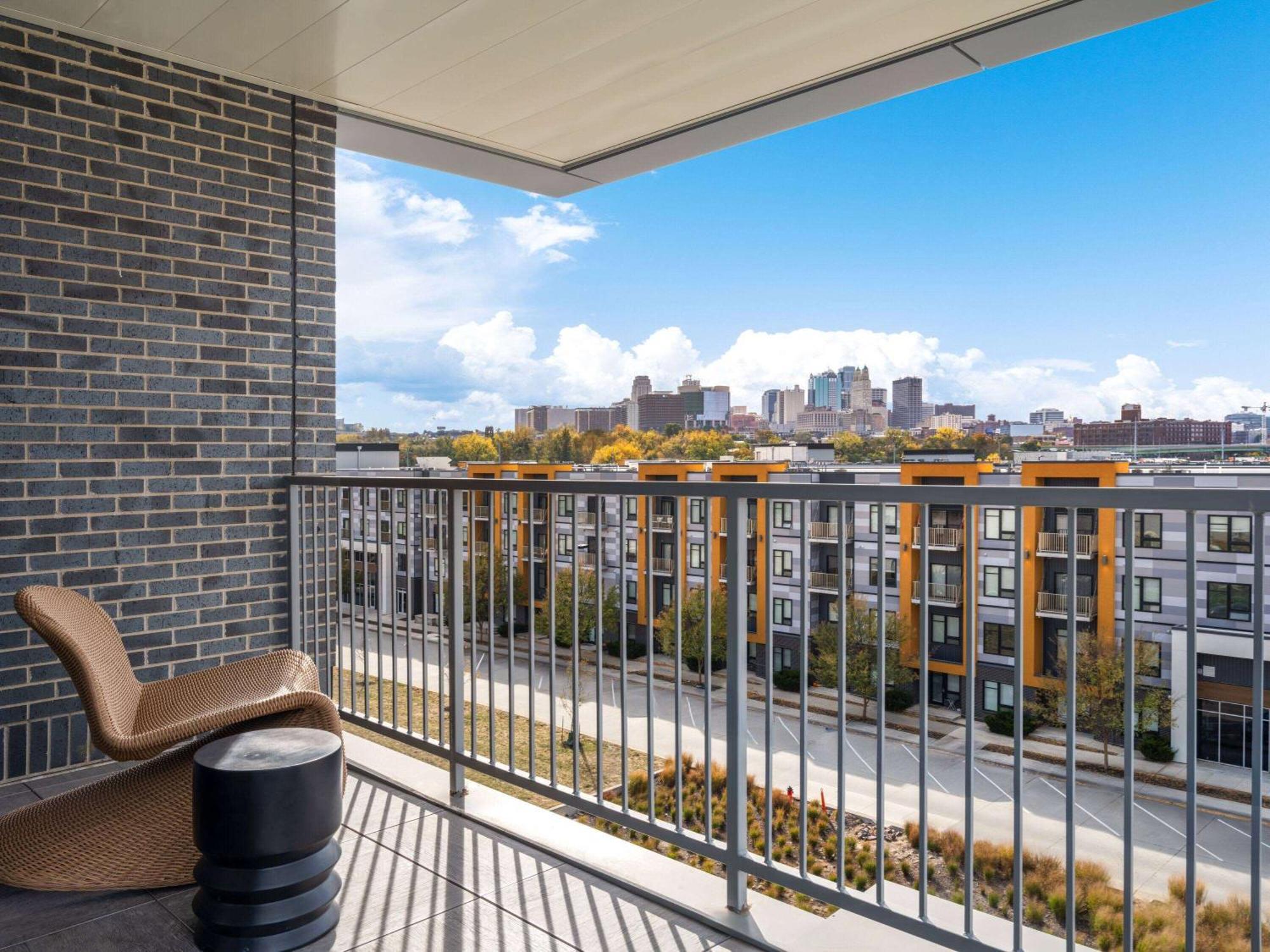 Origin Kansas City Riverfront, A Wyndham Hotel Exterior photo