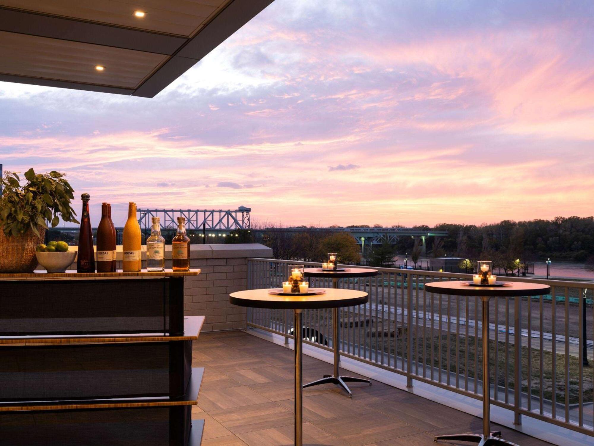 Origin Kansas City Riverfront, A Wyndham Hotel Exterior photo